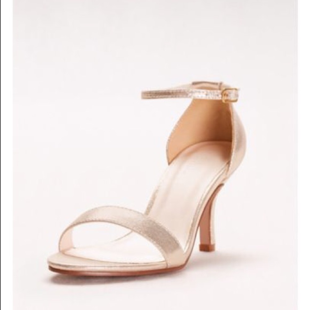 Size 8 gold strappy heels nwt David’s Bridal